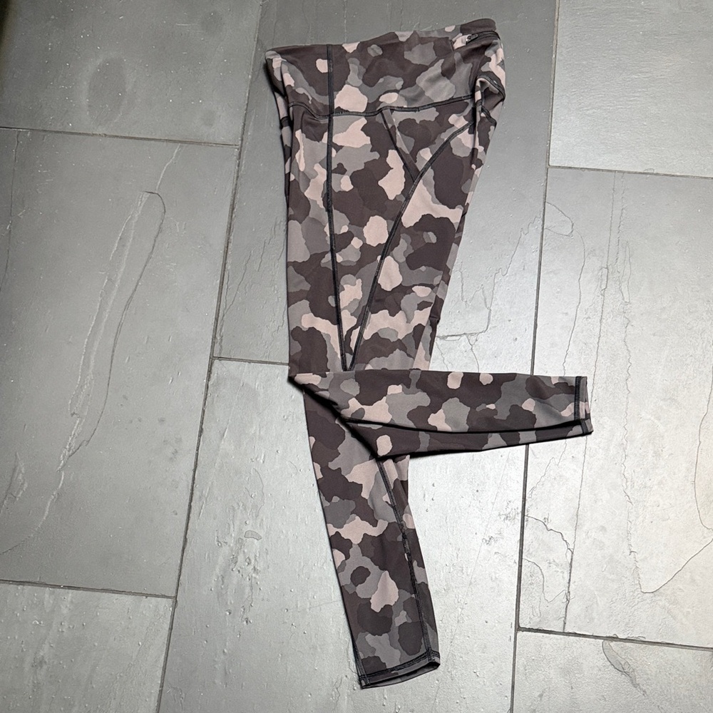 Athleta Women's Camouflage Leggings - Black, Gray, and Cream